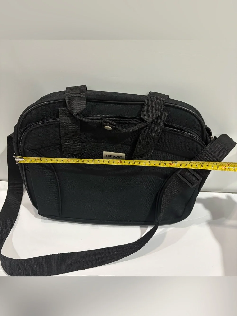 Forecast‎ Men’s Travel Bag Carry On Black 11x15 Zipper Crossbody Strap